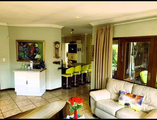 3 BEDROOM TOWNHOUSE FOR SALE IN HUGHES